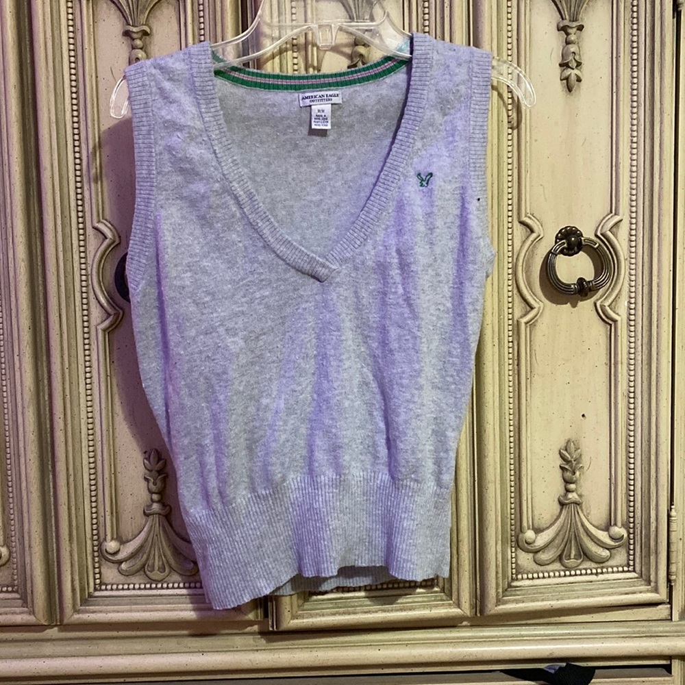 American eagle vintage slightly cropped grey/green sweater vest